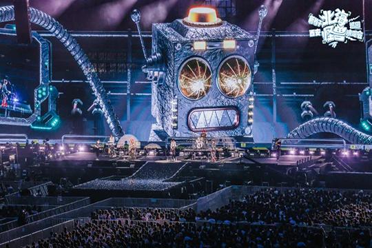 燃爆双城！星空官网大屏助力房东的猫、新裤子乐队打造璀璨视听盛宴